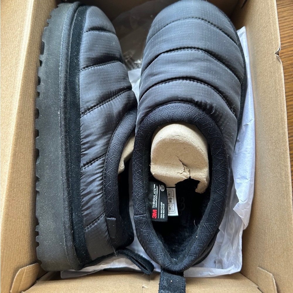 MOVING SALE UGG Tasman LTA, Brand New